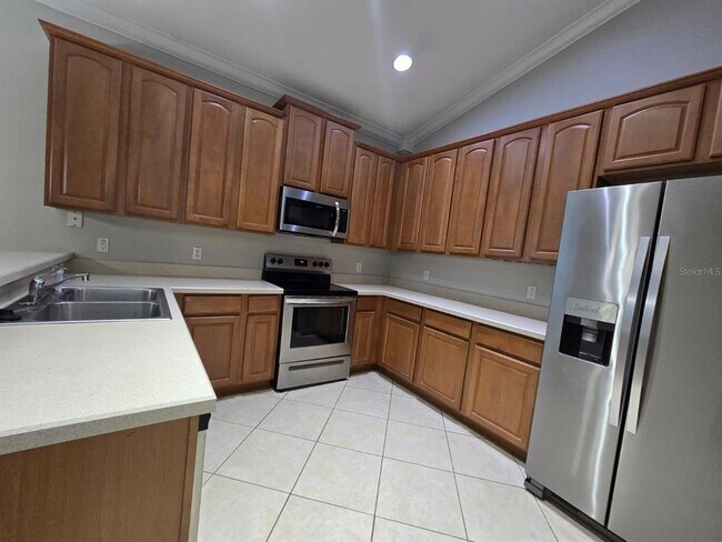 Building Photo - 9437 Leland Dr