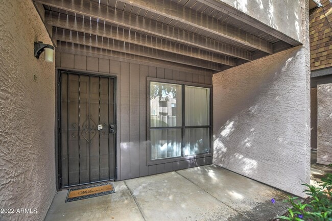 Building Photo - 886 W Galveston St