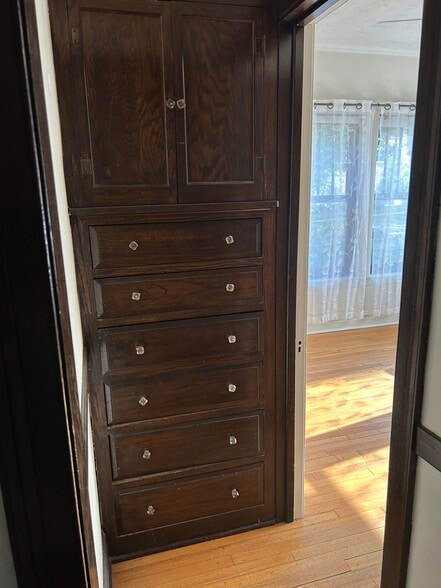 Built-in Chifforobe - 220 W Harris Ave