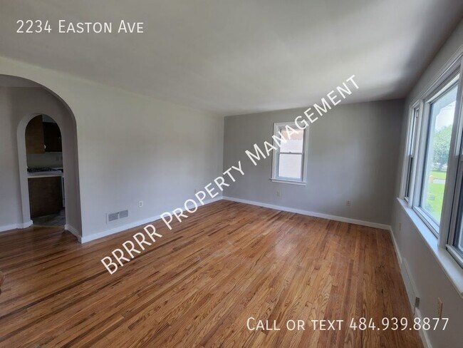Building Photo - 2234 Easton Ave