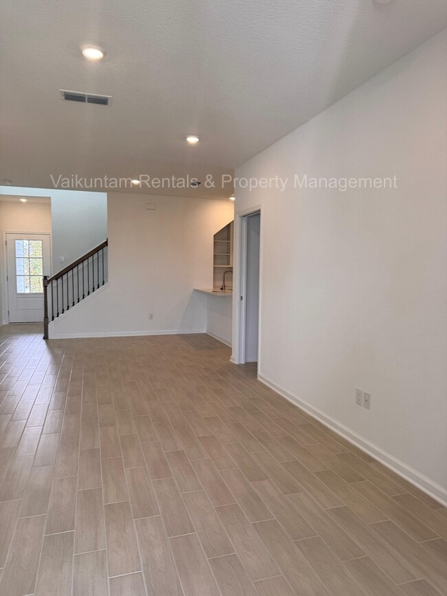 Building Photo - 91 Silver Myrtle Ct