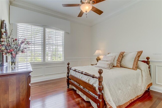 Building Photo - 18605 Avenue Monaco