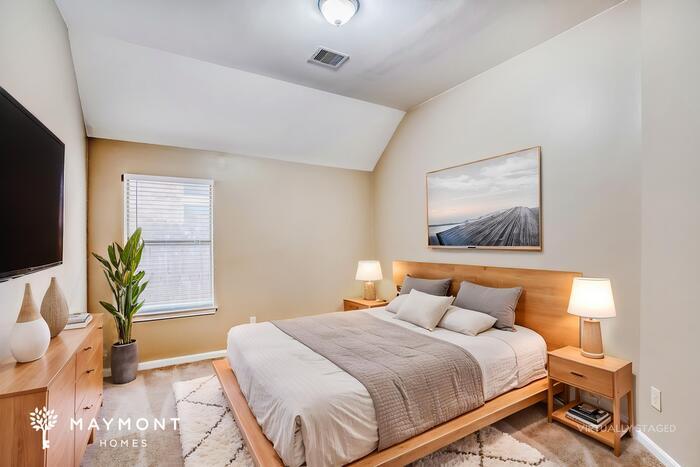 Building Photo - 4522 S Creekmont Dr