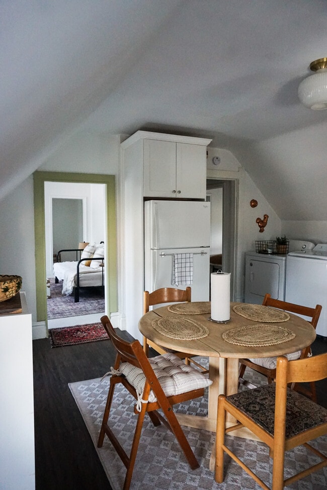 Building Photo - 712 45th St