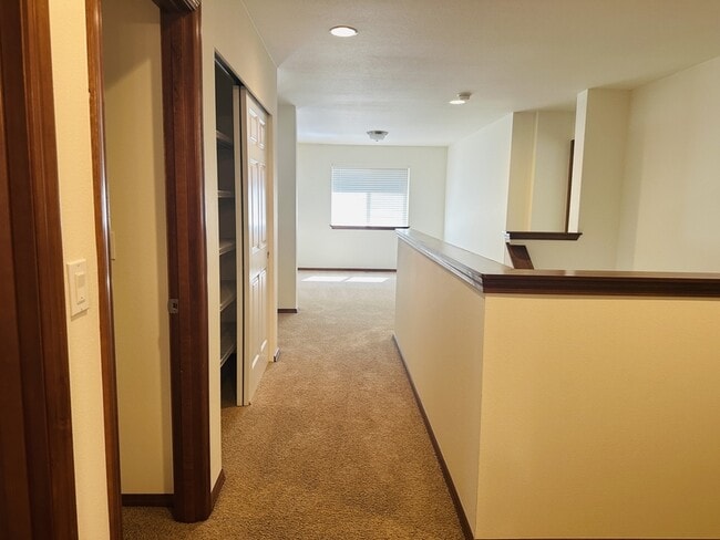 Building Photo - 7625 NE 201st Pl