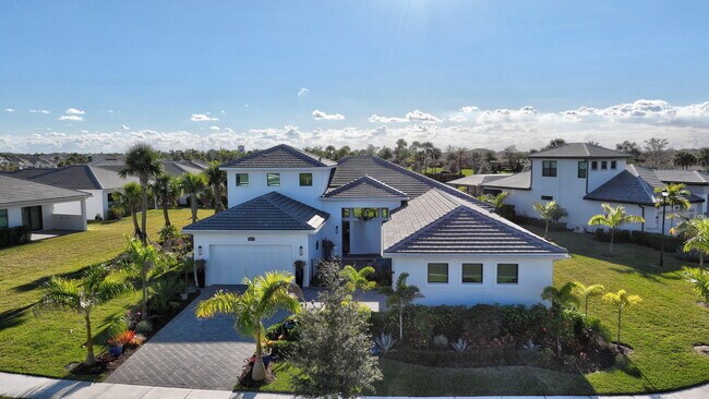 Building Photo - 11460 SW Pietra Wy