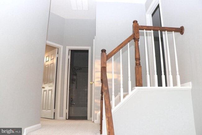 Building Photo - 46740 Graham Cove Square