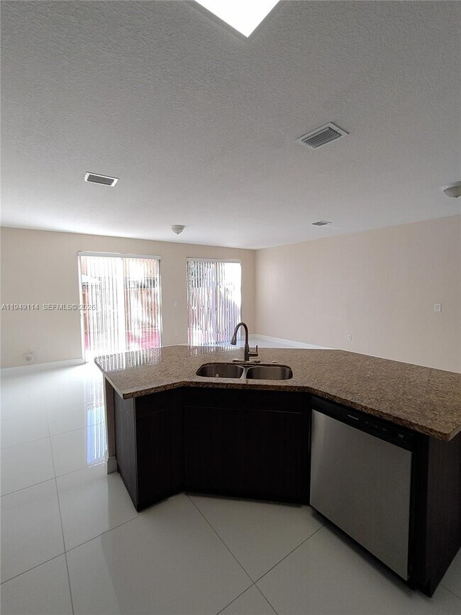 Building Photo - 8546 SW 165th Pl