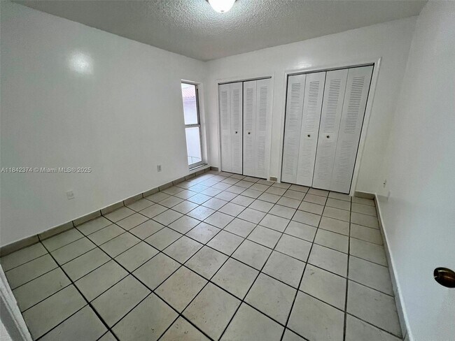 Building Photo - 2600 NW 14th St