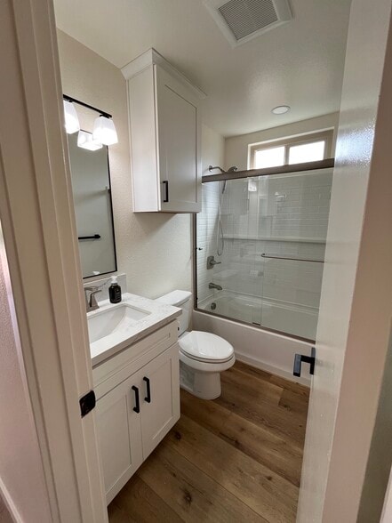 Bathroom - 1106 N 1st St