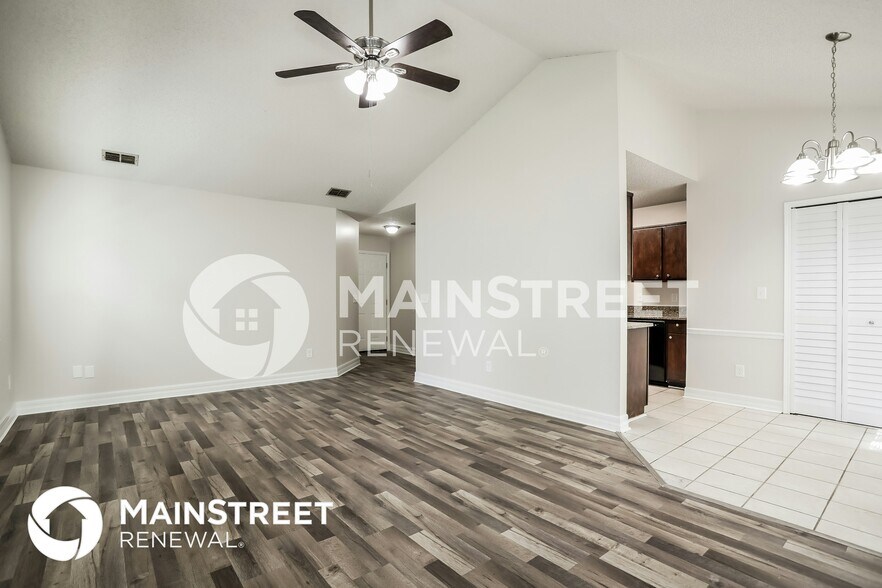 Building Photo - 3854 English Colony Dr S