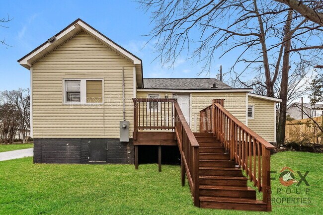 Building Photo - 19 Powder St NW