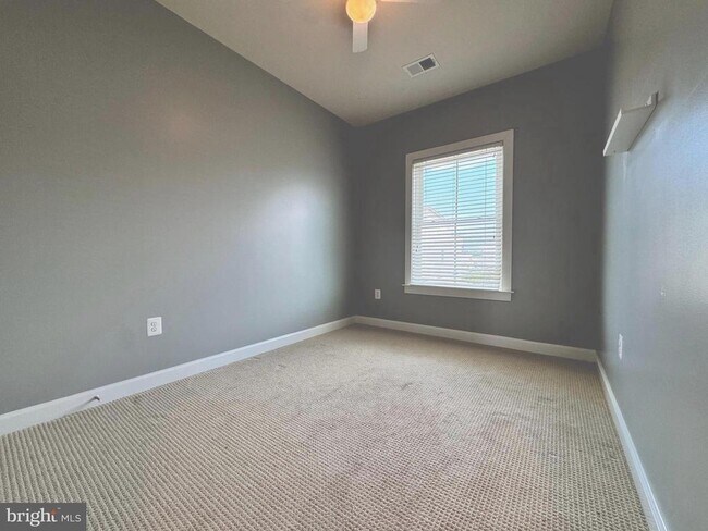 Building Photo - 20649 Duxbury Terrace