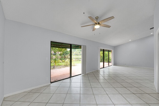 Building Photo - 6565 Las Flores Dr