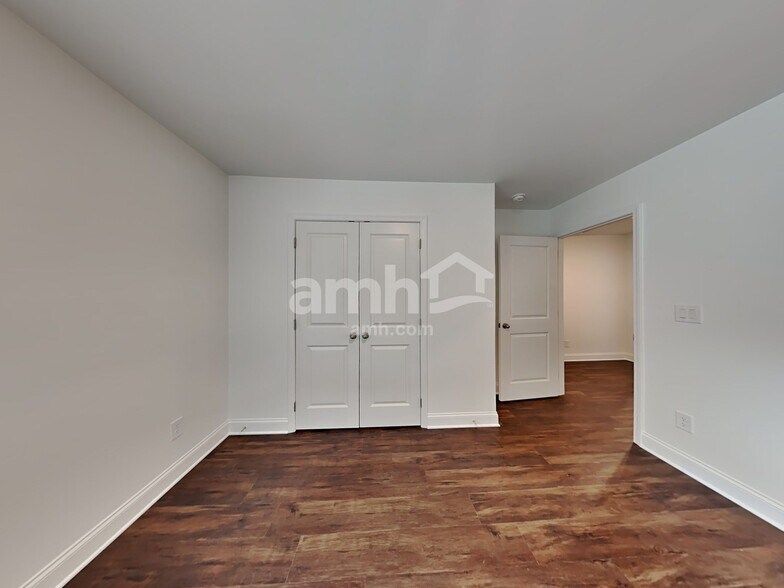 Building Photo - 5327 Pebble Bridge Way