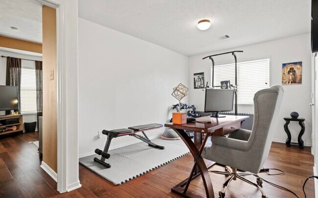 Building Photo - 7402 Hollister Rdg