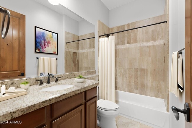 Building Photo - 5559 E El Sendero Dr