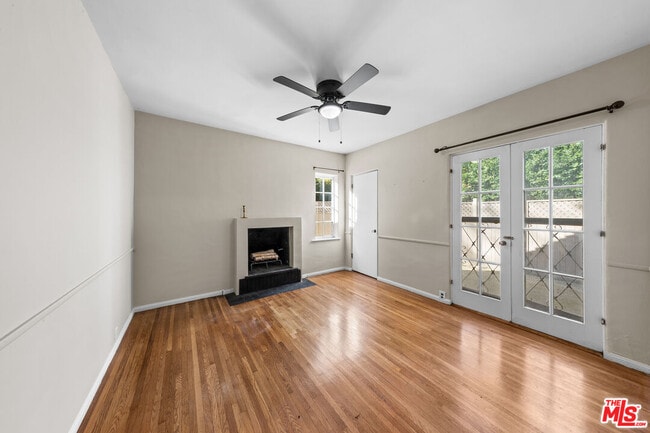 Building Photo - 2615 Canyon Dr