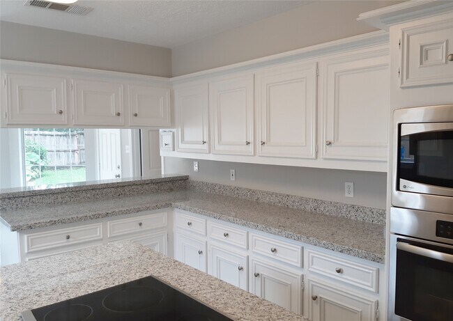 Building Photo - 1706 Calveryman Ln