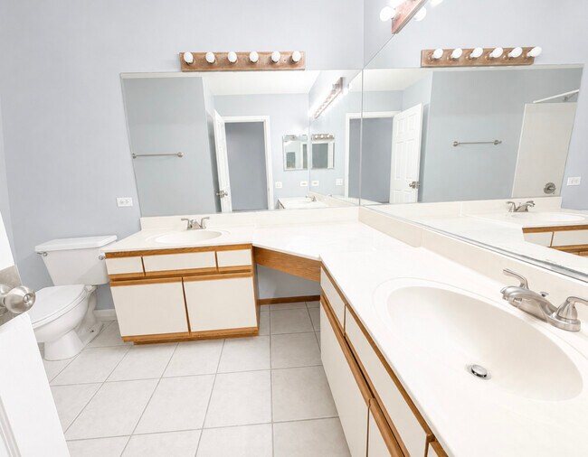 Building Photo - 130 Park Ridge Ct