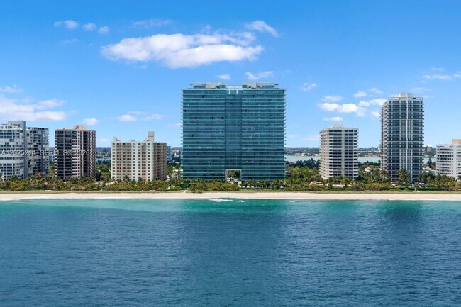 Building Photo - 10203 Collins Ave