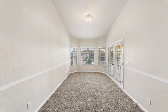 Building Photo - 1022 Prosperity Dr