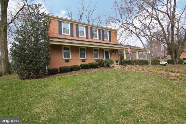 Primary Photo - 5120 Sideburn Rd