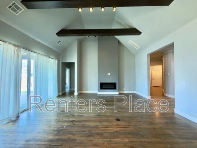 Building Photo - 4001 East 120th St S