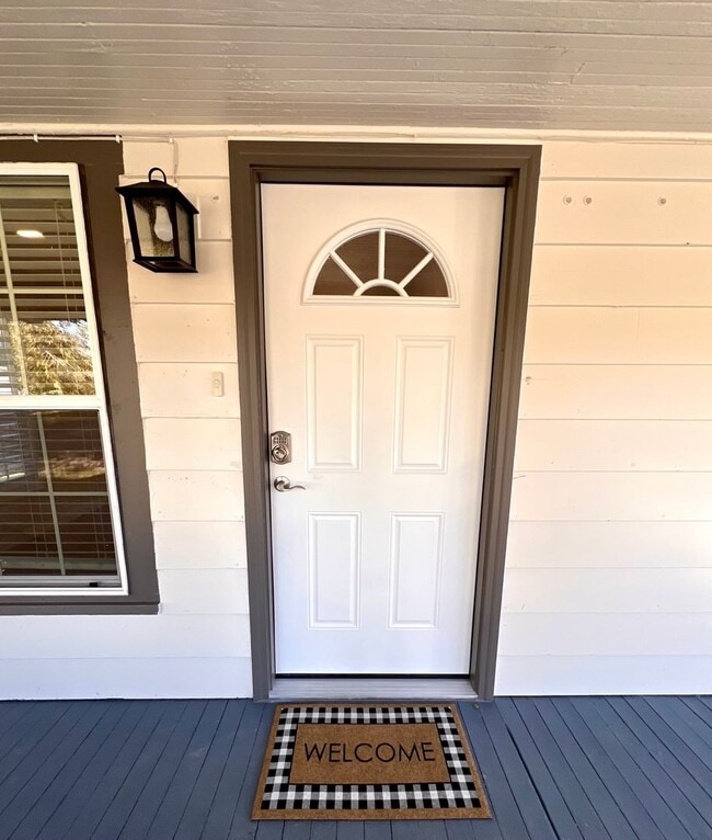 Building Photo - Non-Refundable & Security Deposit Total: $1590.00