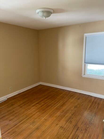 Building Photo - 4527 Minnehaha Ave