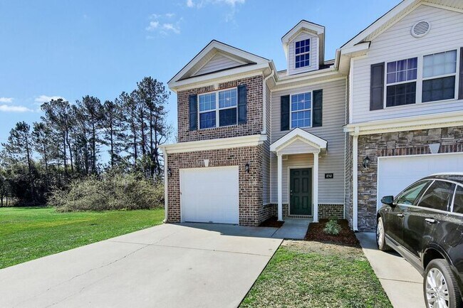 Building Photo - 850 Canyon Oak Loop