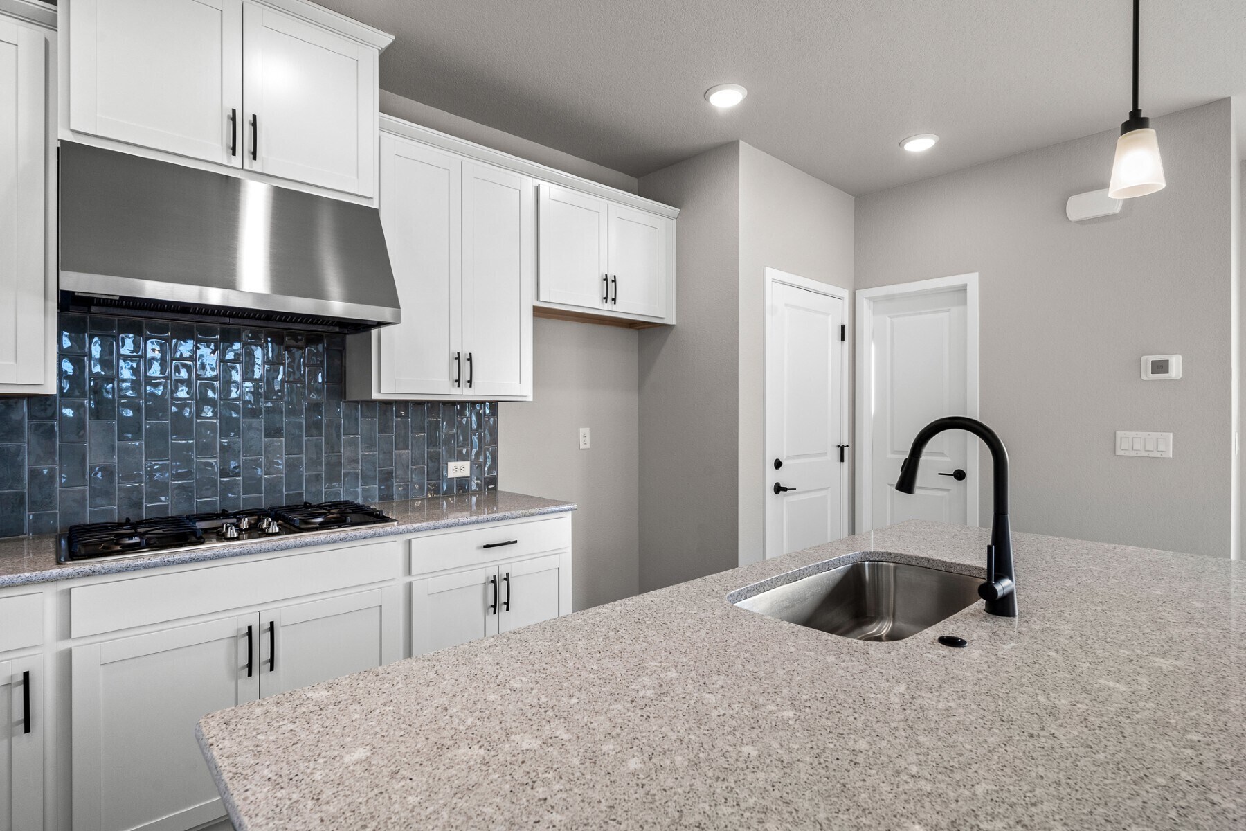 Building Photo - 6395 Laud Pt