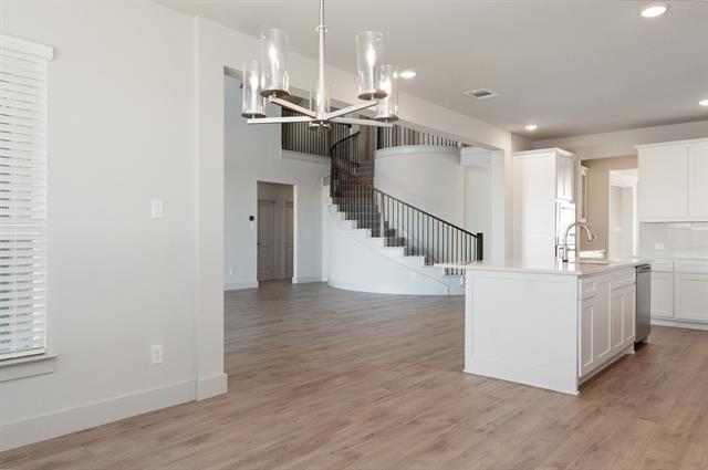 Building Photo - 3743 Milwaukee Ave