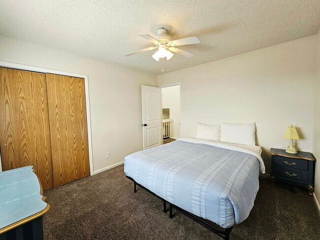 Building Photo - 7486 Liberty Bell Dr