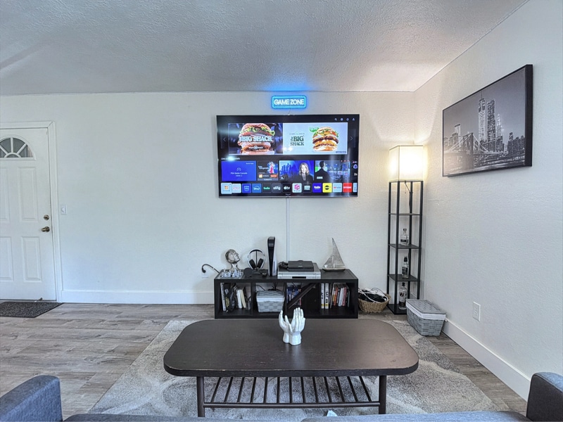 Building Photo - 1627 Pentecost Way