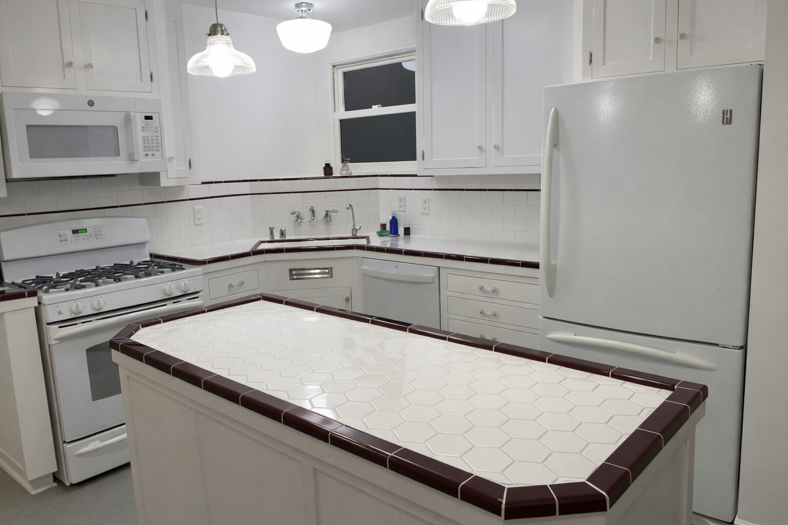 Building Photo - 1615 Phillips Ln