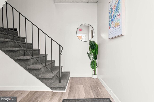 Building Photo - 26 E Mt Pleasant Ave