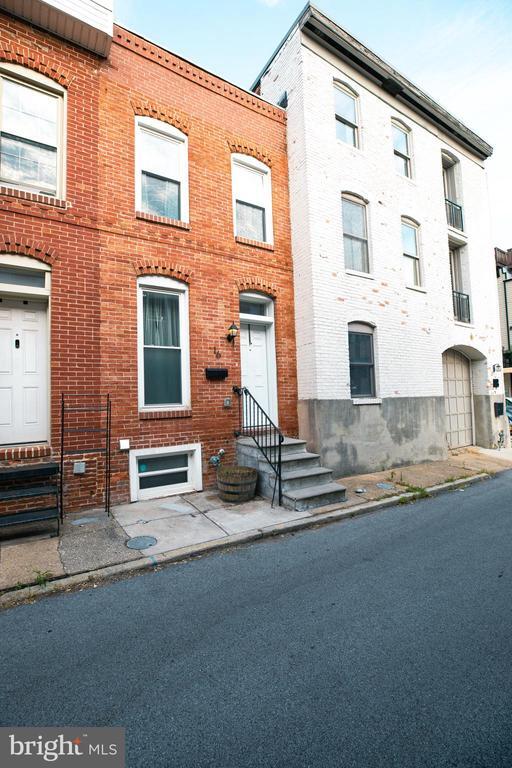 Building Photo - 16 N Bradford St