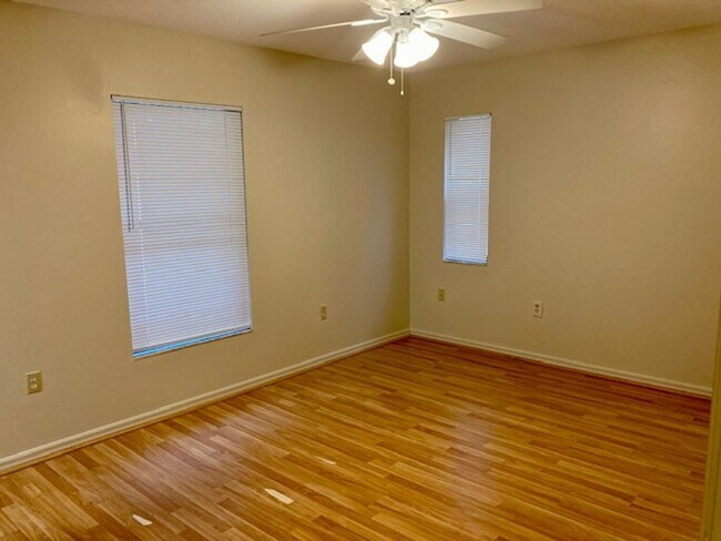 Building Photo - 6170 W Pinedale Cir