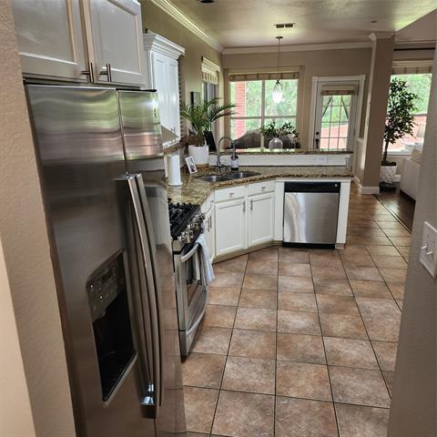 Building Photo - 1104 Summerbrook Dr
