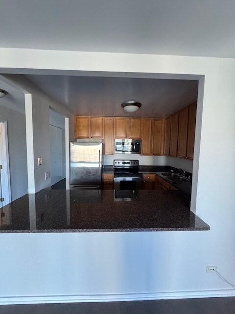 Building Photo - 30 E Huron St