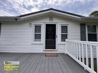 Building Photo - 114 Radcliffe Dr