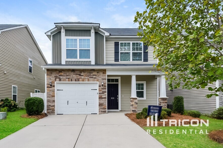 Primary Photo - 820 Parnell Ct