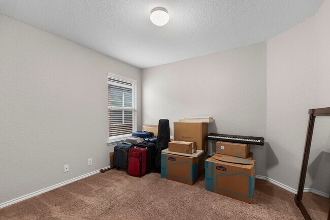 Building Photo - 9426 Palomino Path