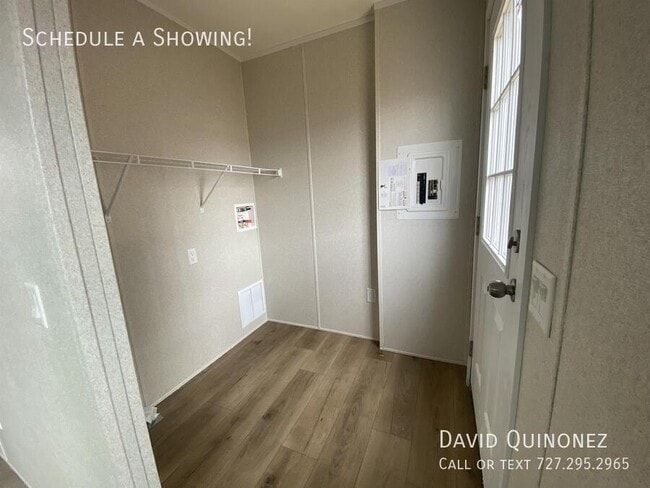 Building Photo - 219 Monterey Dr