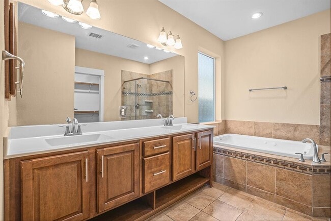 Building Photo - 11928 Natures Bend