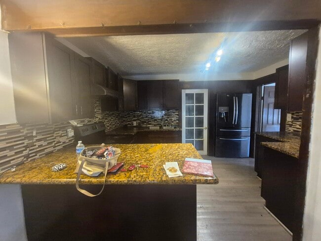 Building Photo - 2327 Polk St