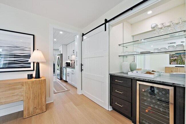 Building Photo - 1604 Seabrook Rd