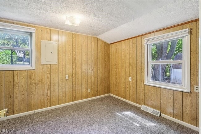 Building Photo - 1254 Welsh Ave