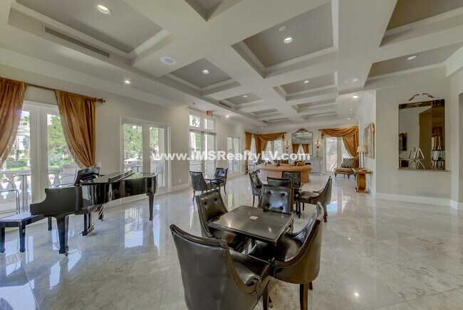 Building Photo - Meridian - Luxury 2 Bed | 2 Bath Condo